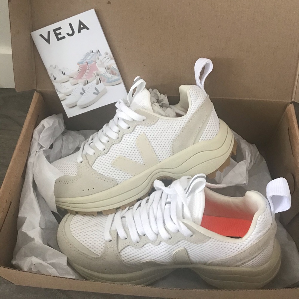 Brand new Venturi Vega Sneakers